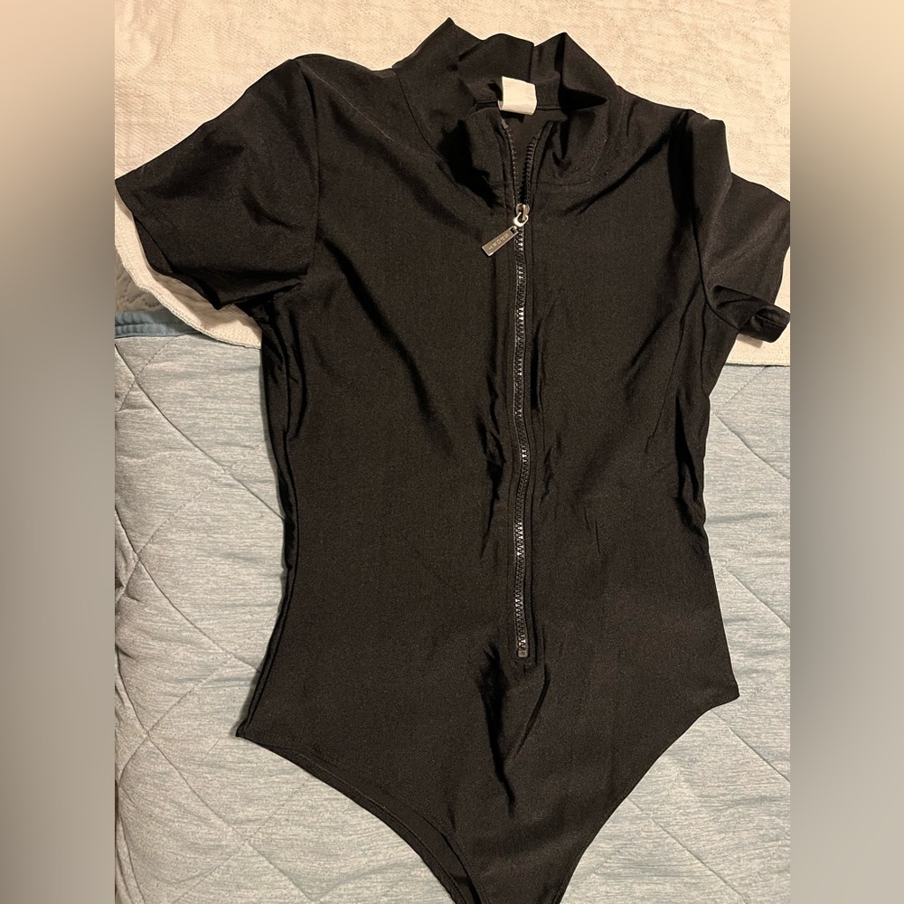 2/$12 JNK Zip-Front Short Sleeve Bodysuit - Black